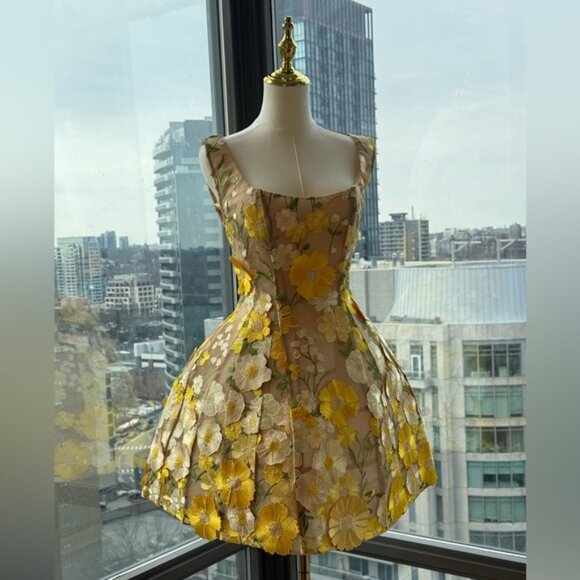 🆕 BRONX & BANCO 🧿 NWOT Jasmine Maraya Structured Mini Dress, Yellow, Sz L US 8 - Picture 3 of 16